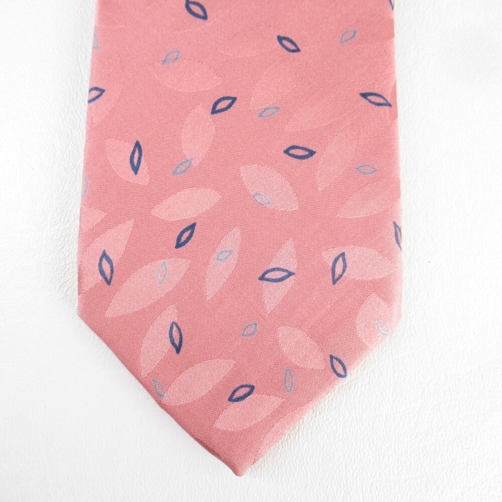 Vtg Givenchy Monsieur Tie Men 55 in Silk Pink Blue Leaf Motif Cream Lined Wide